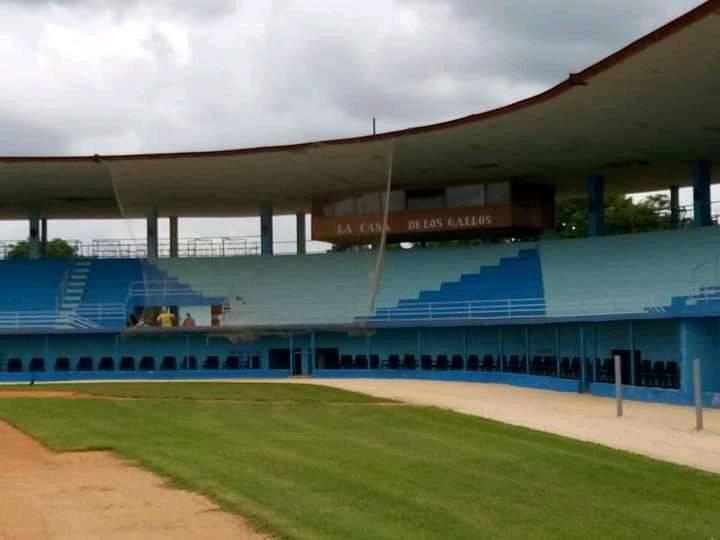 Estadio Paquito Espinsa Morón jpg